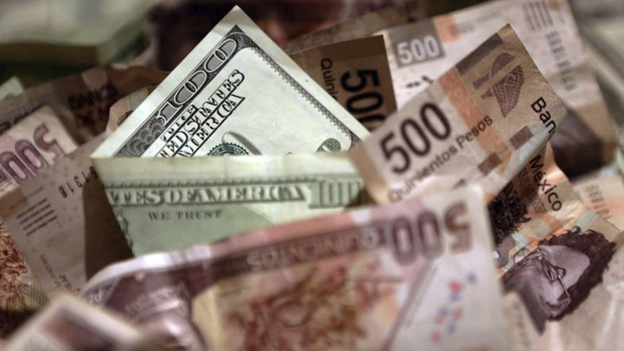 Dólar cae al cierre de cotización hoy 24 de marzo de 2023 México