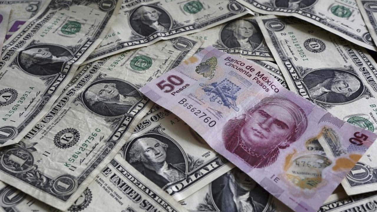 Dólar retrocede en cierre de cotización hoy 14 de marzo de 2023 México