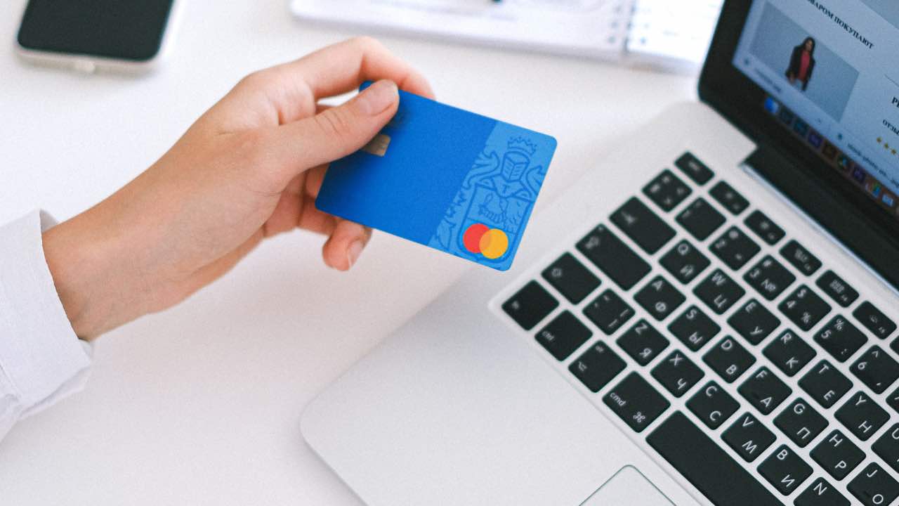 3 cosas que NUNCA debes hacer con tu tarjeta de crédito