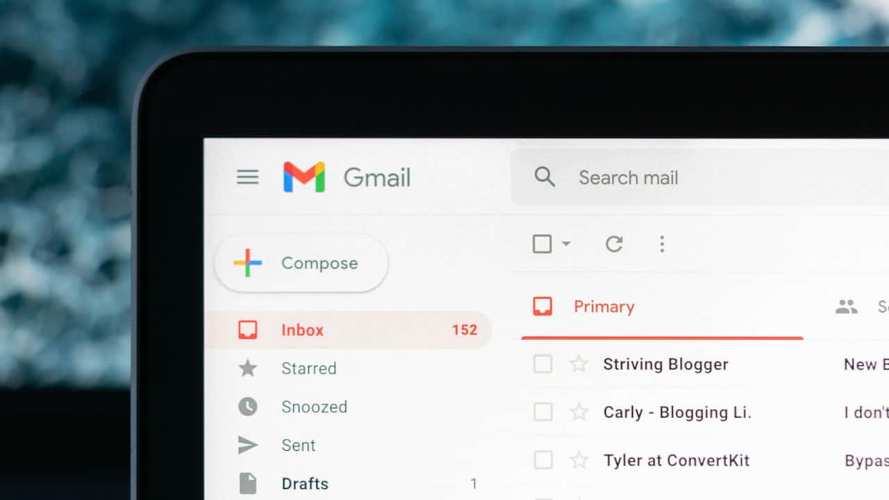 ¿Te da ansiedad escribir correos? Google prueba IA en Gmail y Docs