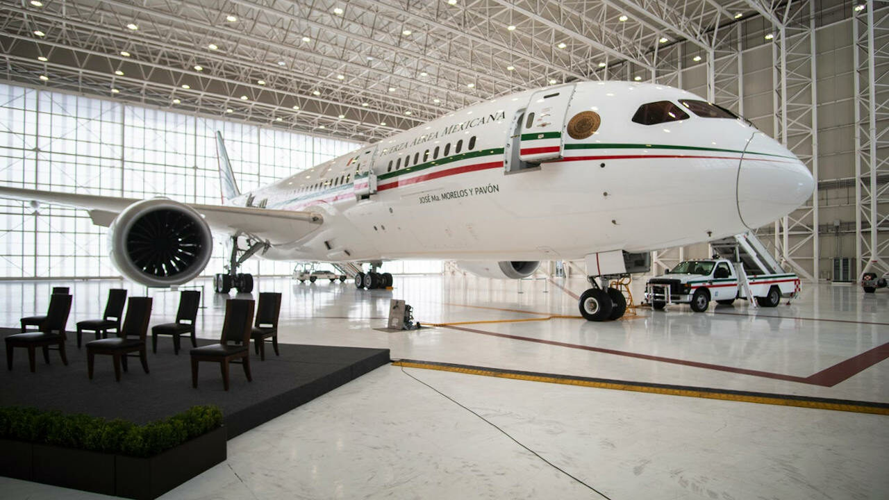 México vende avión presidencial a precio de pérdida del 57%
