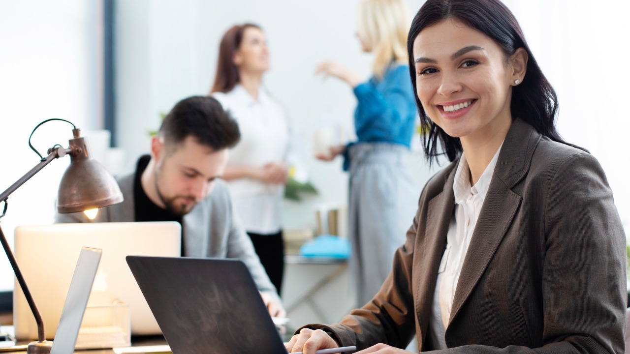 Conoce las vacantes disponibles en Bellas Artes