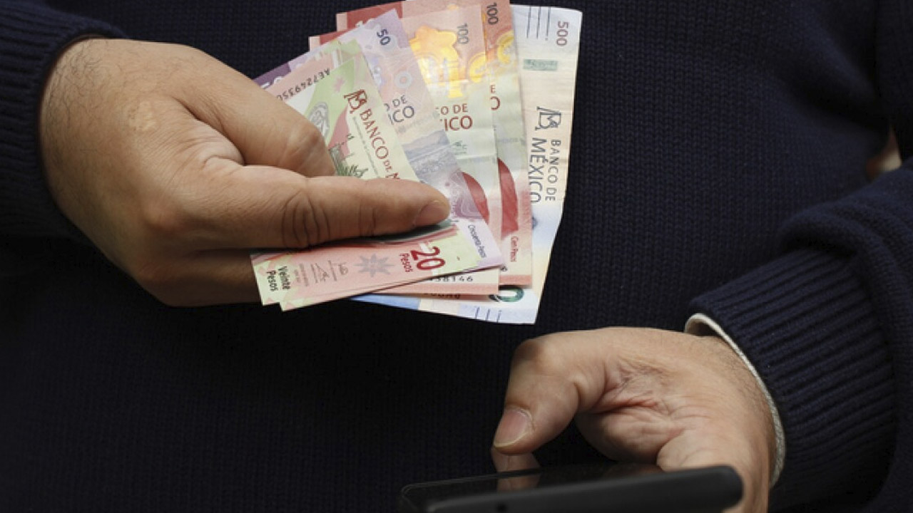 Diputados aprueban ley para castigar con cárcel a montadeudas