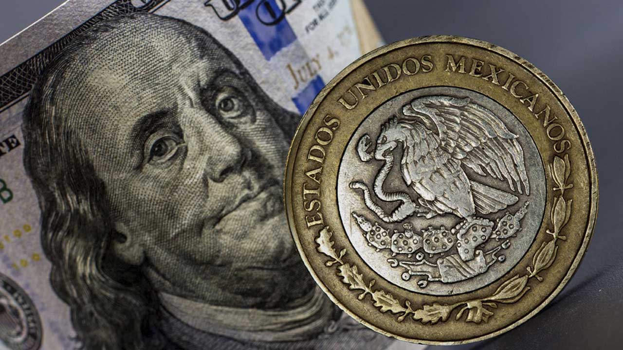 Dólar avanza ligeramente en cierre de cotización hoy 11 de abril de 2023 México