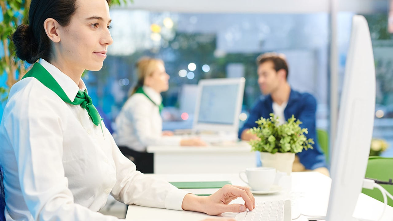 10 empleos que desaparecerán gracias a la IA en los próximos 5 años