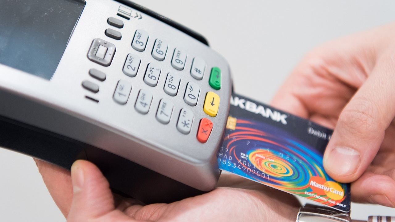 ¿Serán eliminadas las comisiones en pagos con tarjeta? Entérate
