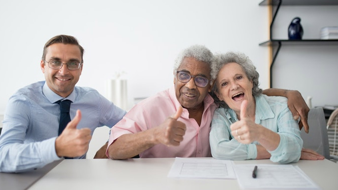 ¿Cuál es la diferencia entre pago de pensión y jubilación?