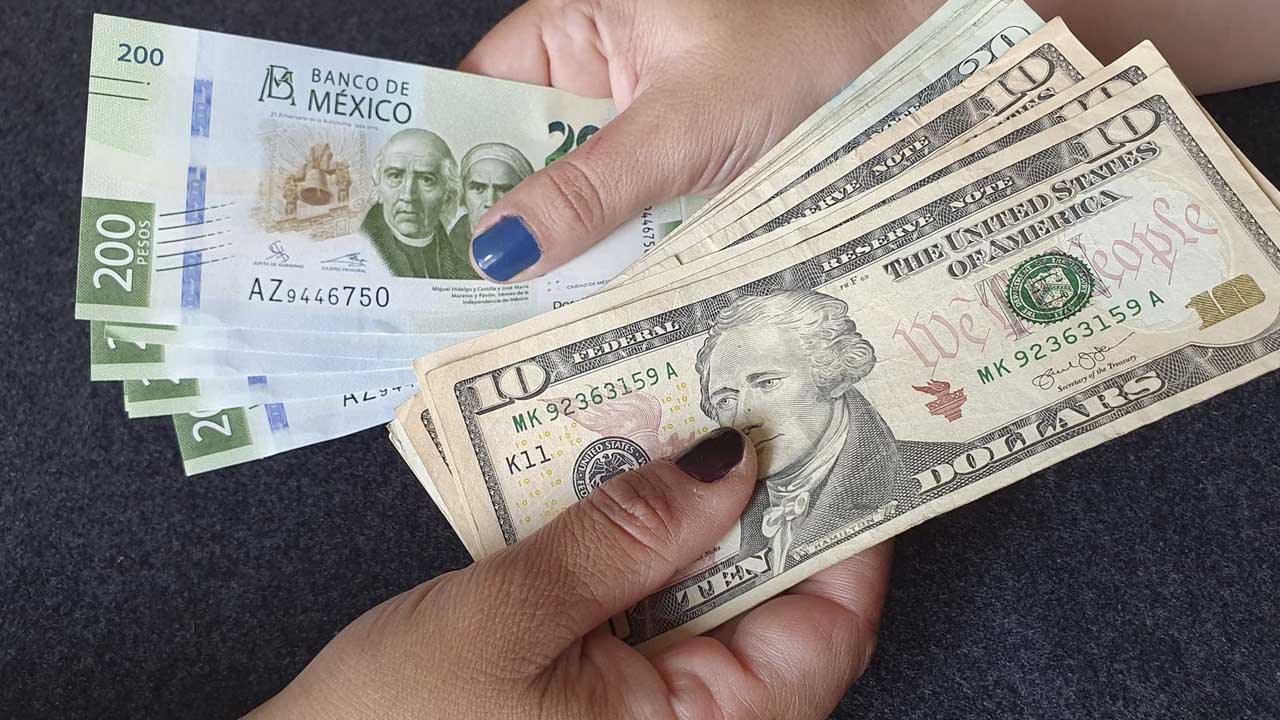 Dólar cierra con ganancias en su tipo de cambio hoy 18 de mayo de 2023 México