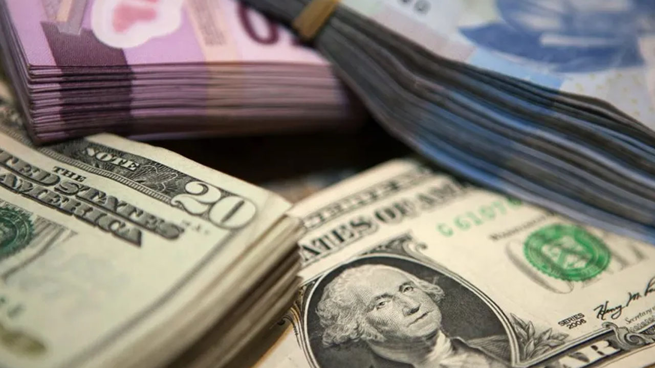 Dólar retrocede en cierre de su cotización hoy 29 de mayo de 2023 México