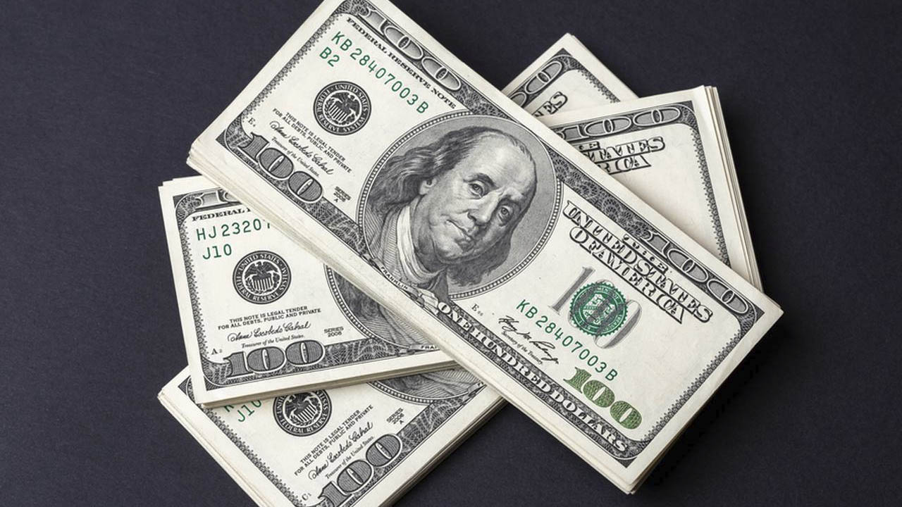Dólar gana frente al peso en cierre de tipo de cambio hoy 19 de mayo de 2023 México