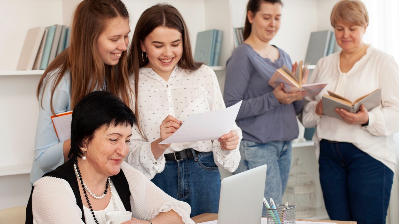 Conoce las vacantes en la Secretaría de Energía para mujeres