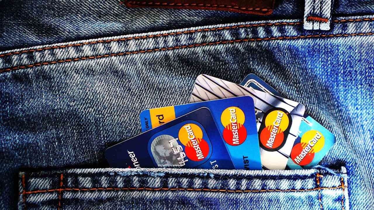 ¿En qué consisten los pagos mínimos de una tarjeta de crédito? 