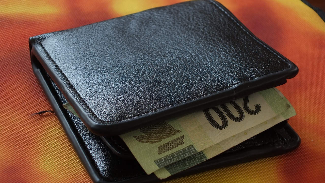 ¿Es necesario tener una cartera con bloqueo RFID?