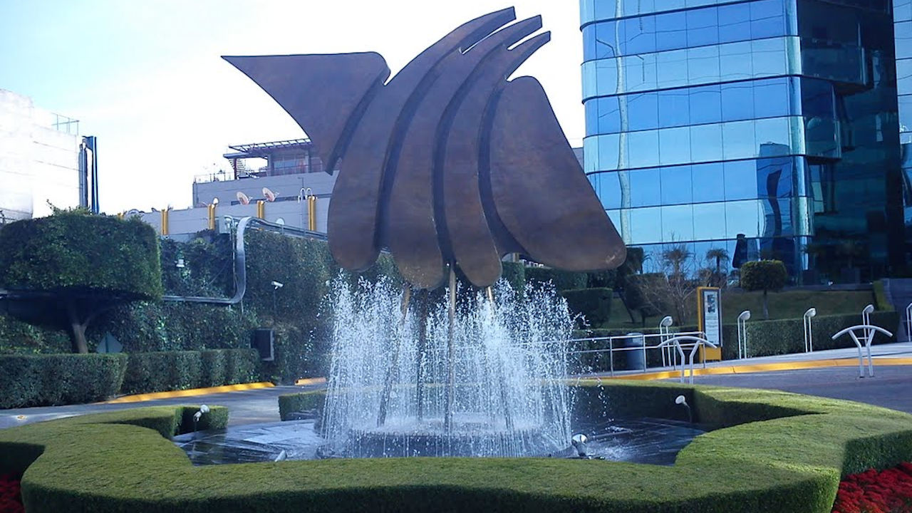 BMV suspende cotización de acciones de TV Azteca