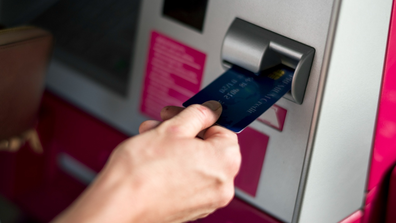 ¿Cómo proteger tu tarjeta en los cajeros automáticos?
