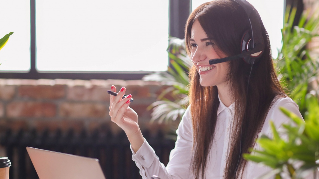 ¿Buscas trabajo? La CDMX tiene vacante como recepcionista