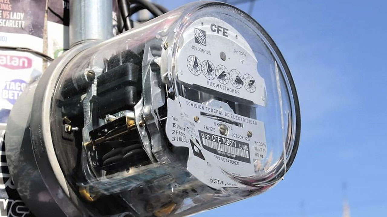 CFE 2023: ¿Qué significan las manecillas del medidor del luz?