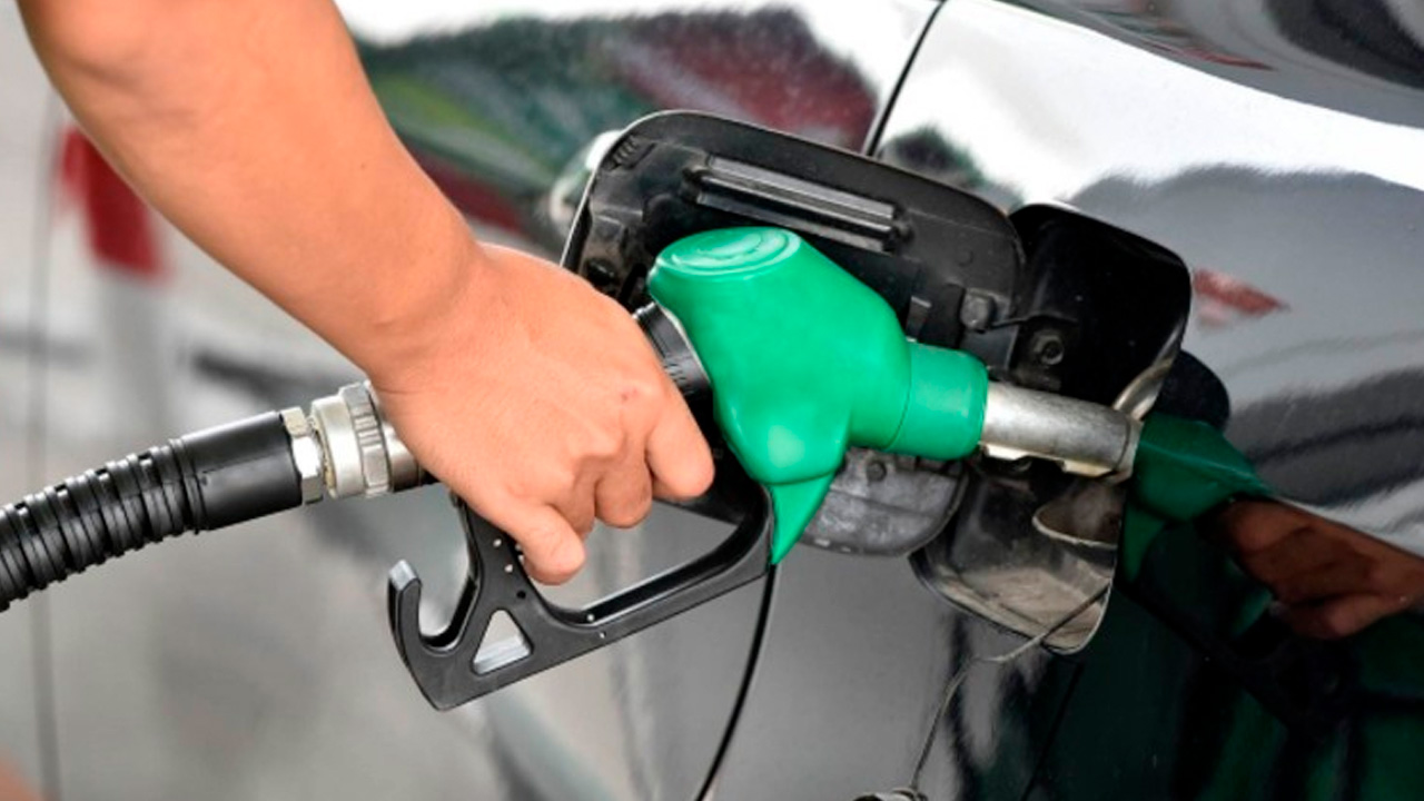 ¿Cuál es el precio de la gasolina y diésel hoy 5 de junio de 2023 en México?