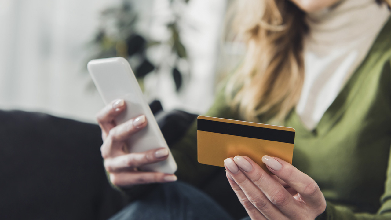 ¿Qué días no se recomienda hacer transferencias bancarias en México?