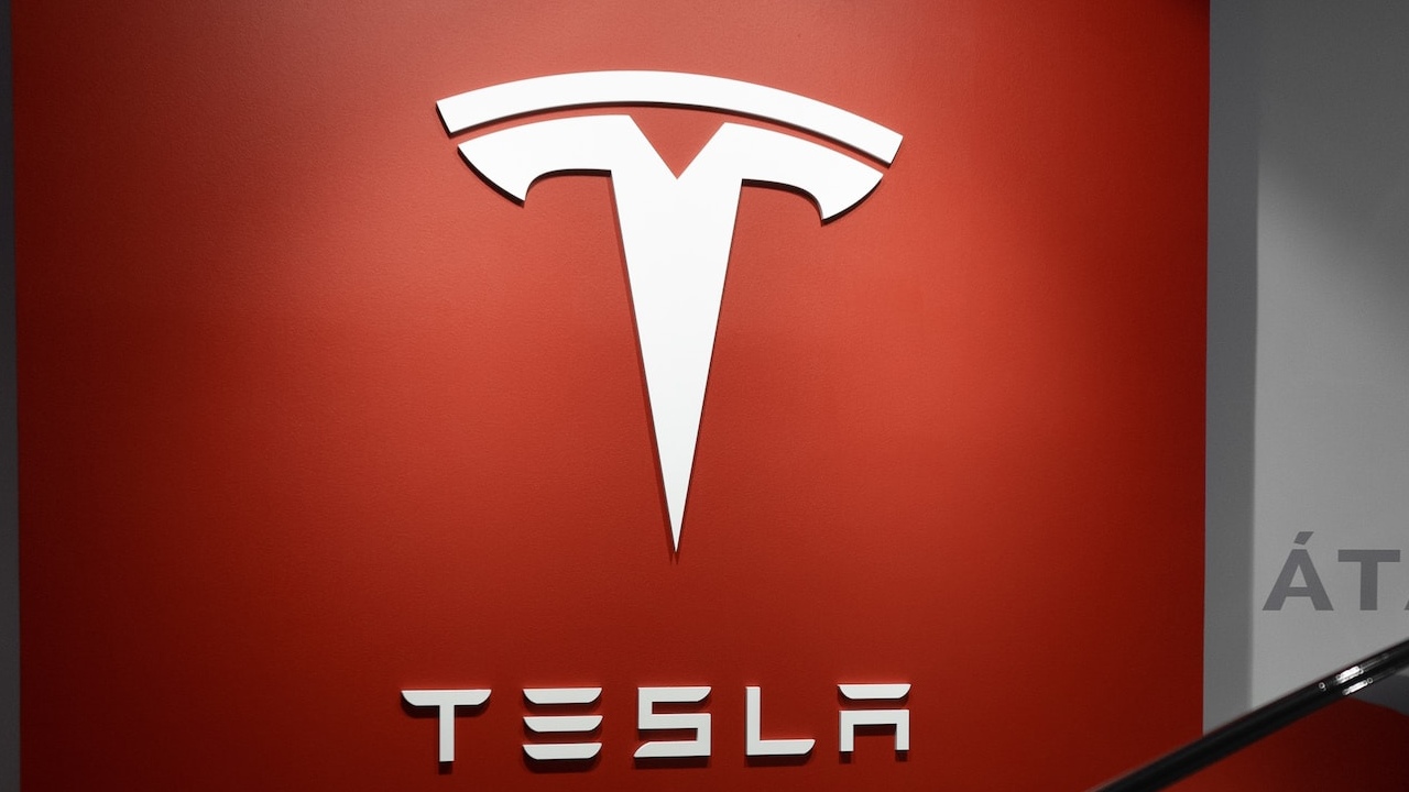 Vacantes que Tesla tiene disponibles en home office