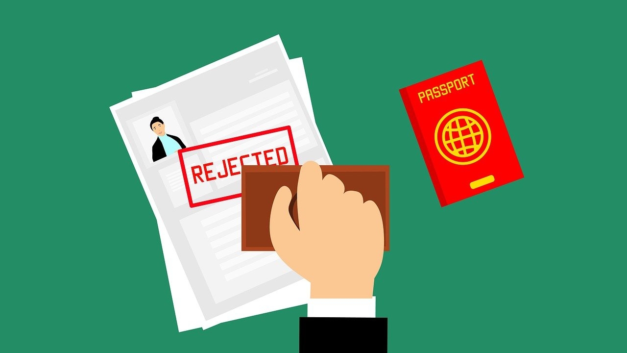 ¿Qué pasa cuando te quedas más tiempo en EU con visa de turista?