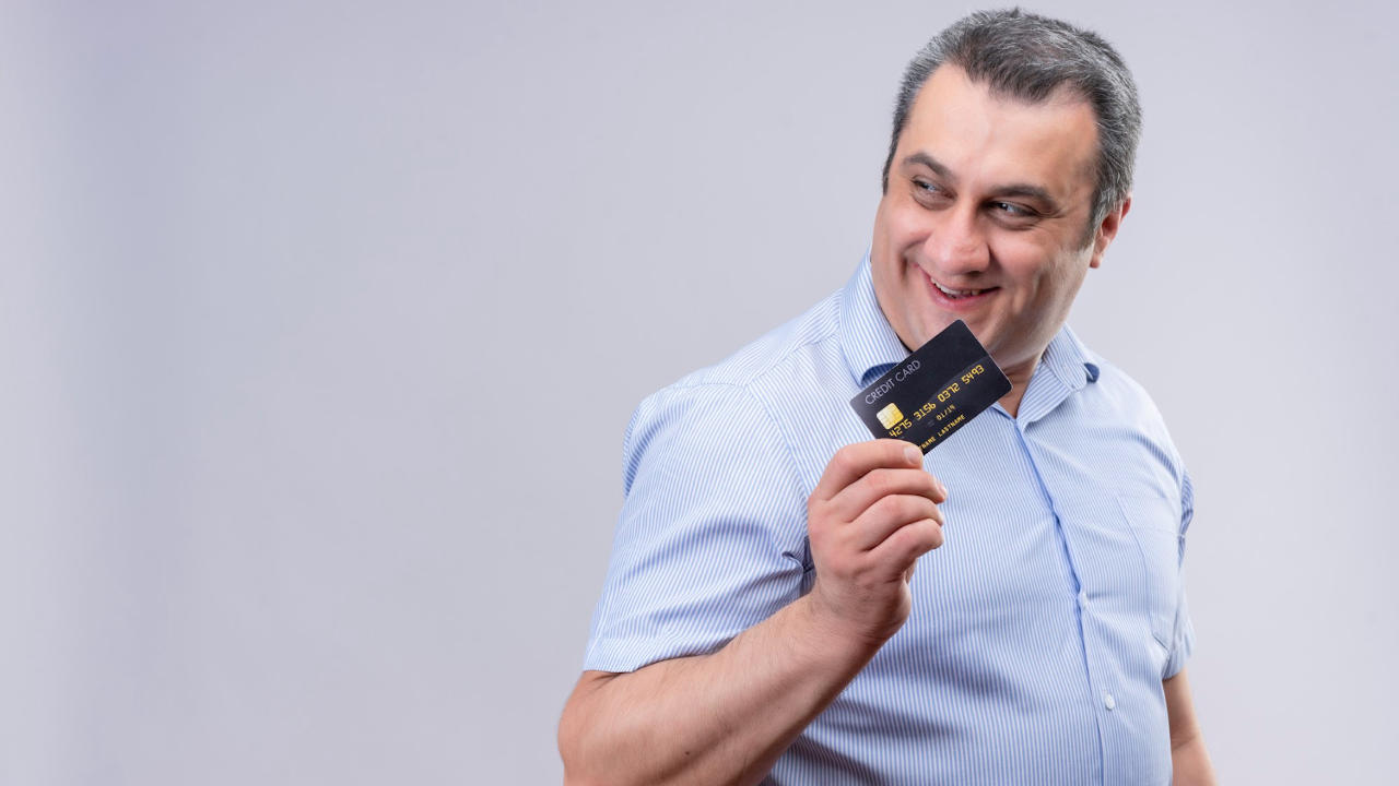 ¿Sin ahorros a los 40? Usa el método de Warren Buffett para amasar tu patrimonio