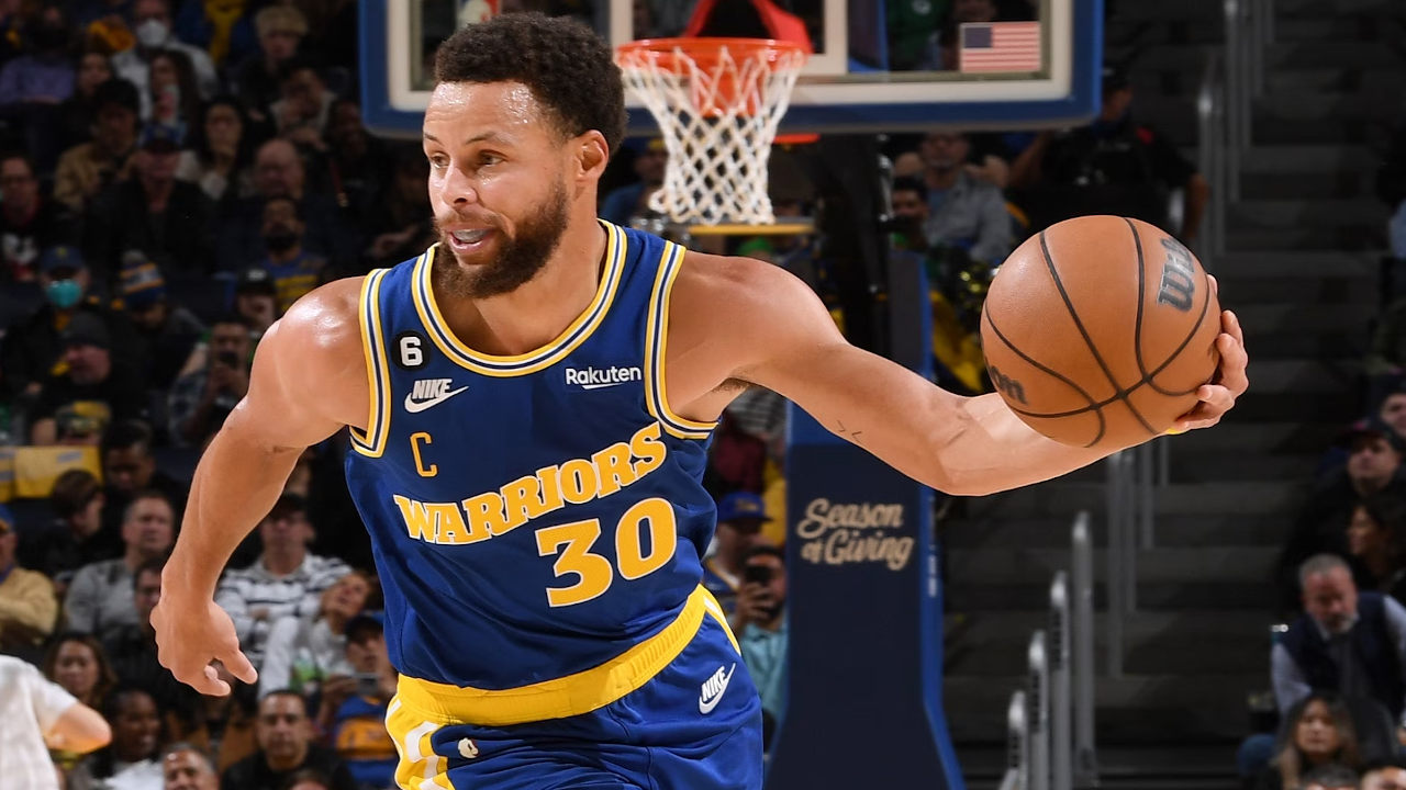 Jugadores de la NBA que ganan más de 30 mdd superan a CEOs del S&P 500