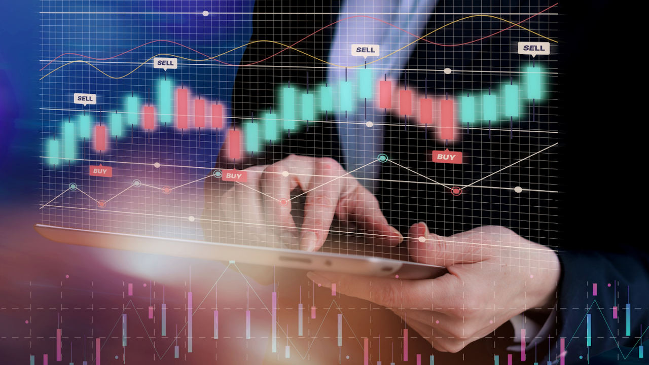 S&P 500 sube 0.49%, mientras especula la última alza de tasas de la Fed