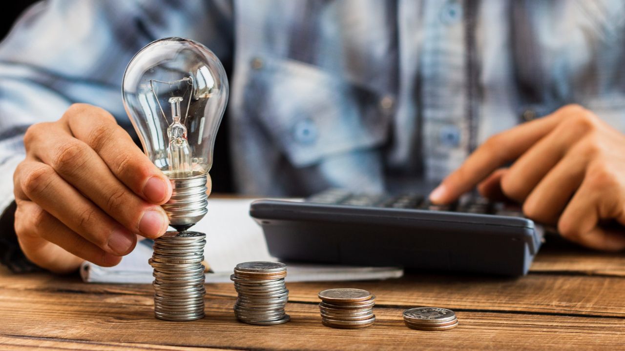 ¿Habrá descuento de la CFE para adultos mayores?