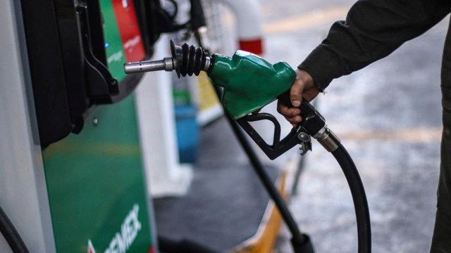 Checa los precios de gasolina en México