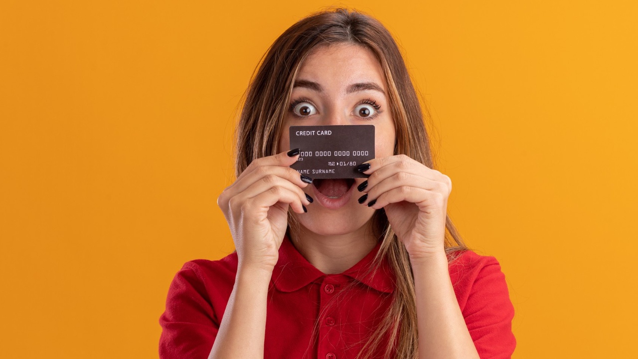 ¿Por qué el SAT empezó a bloquear cuentas bancarias?