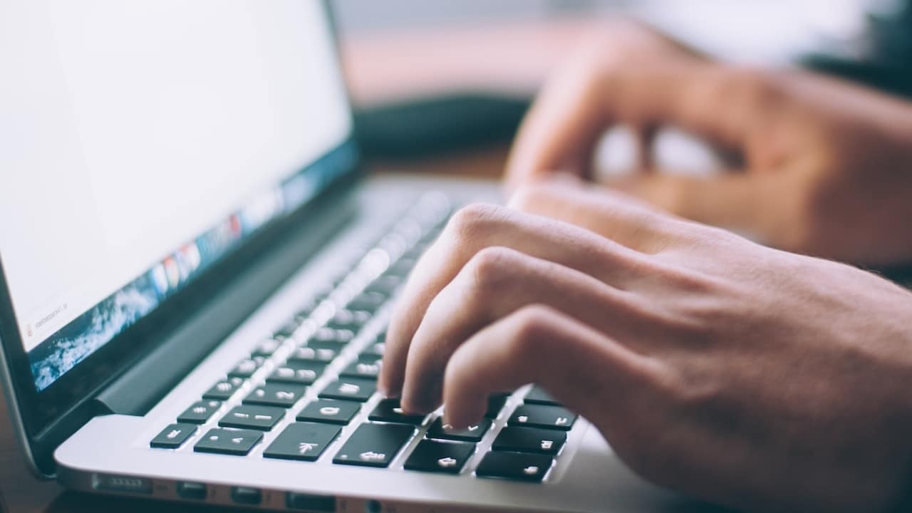 ¿Debes pagar impuestos al SAT por rentar una casa?