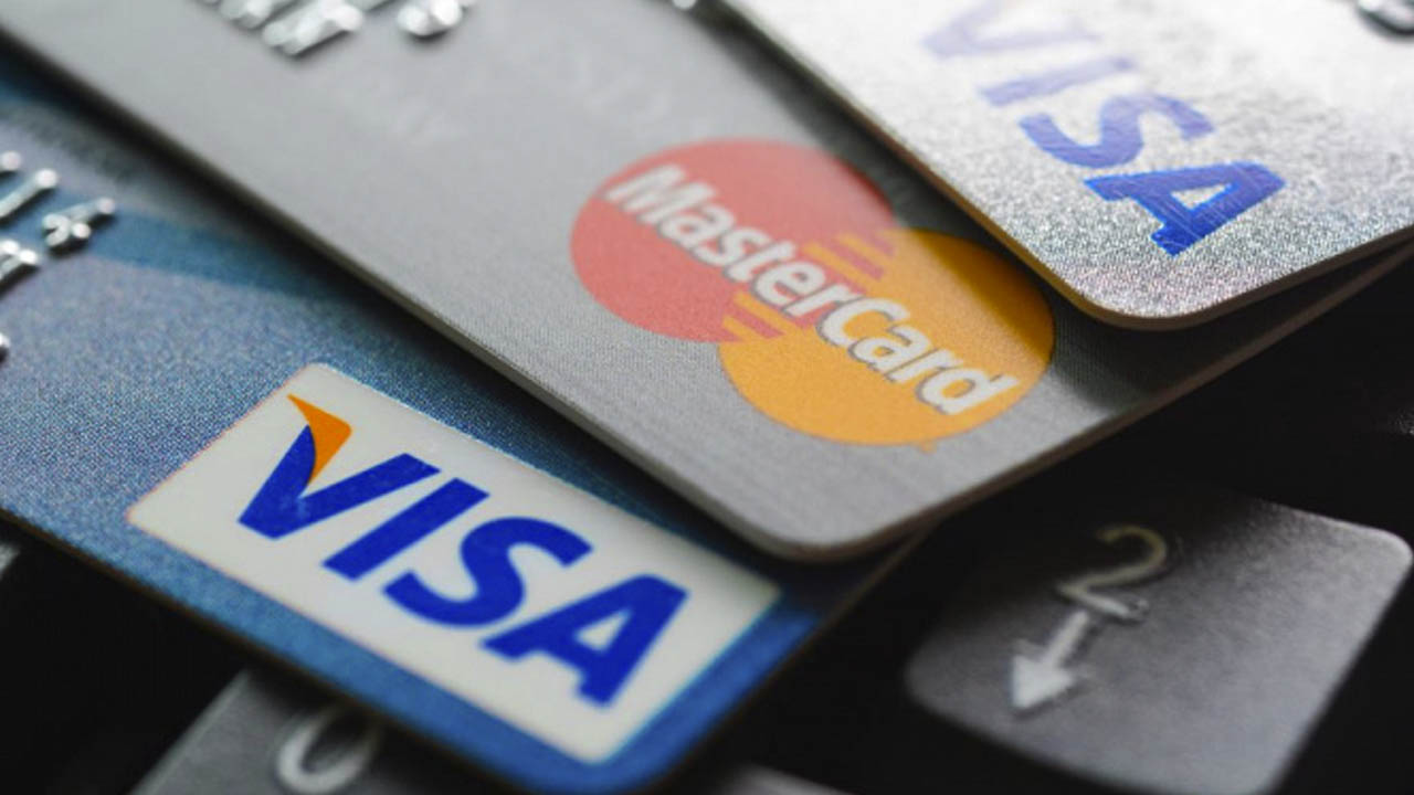 ¿Si mi tarjeta de débito está apagada me pueden depositar dinero?