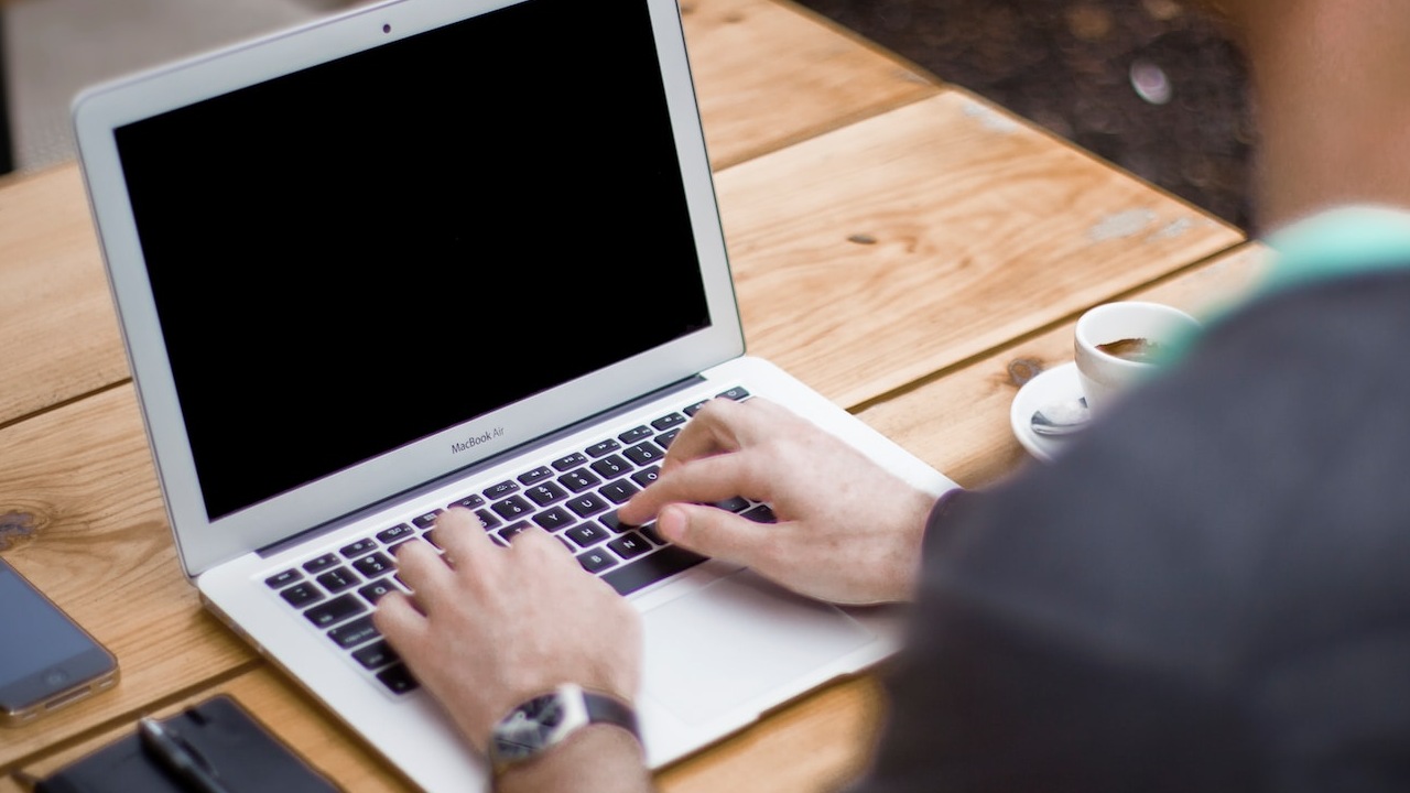 Corrige tu acta de nacimiento en línea sin complicaciones