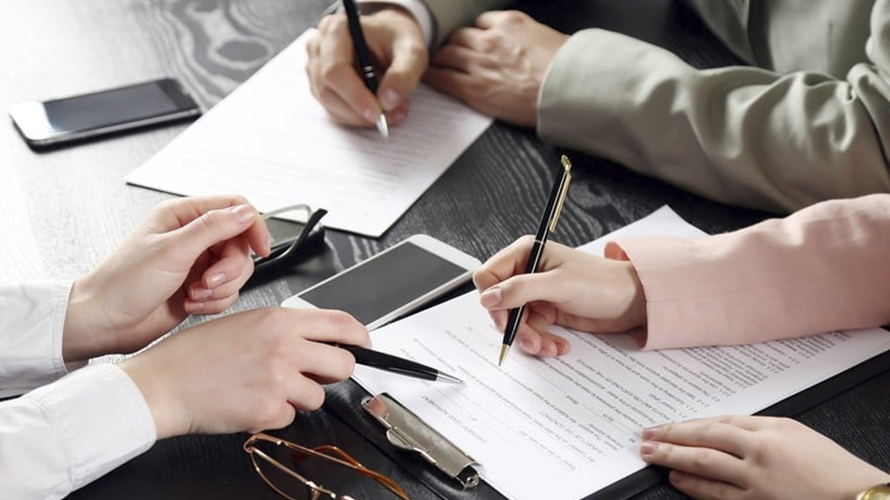 Trámites: ¿Qué pasa si un comprobante de domicilio no está a mi nombre?