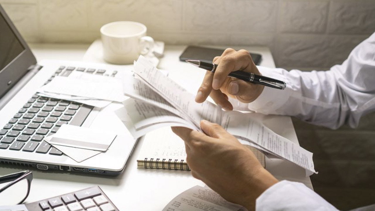 3 Razones para que siempre pidas factura: SAT