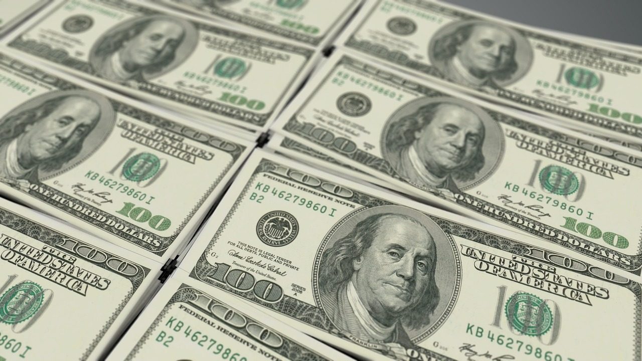 ¿Cómo le Va al Precio del Dólar Este 1 de Noviembre?