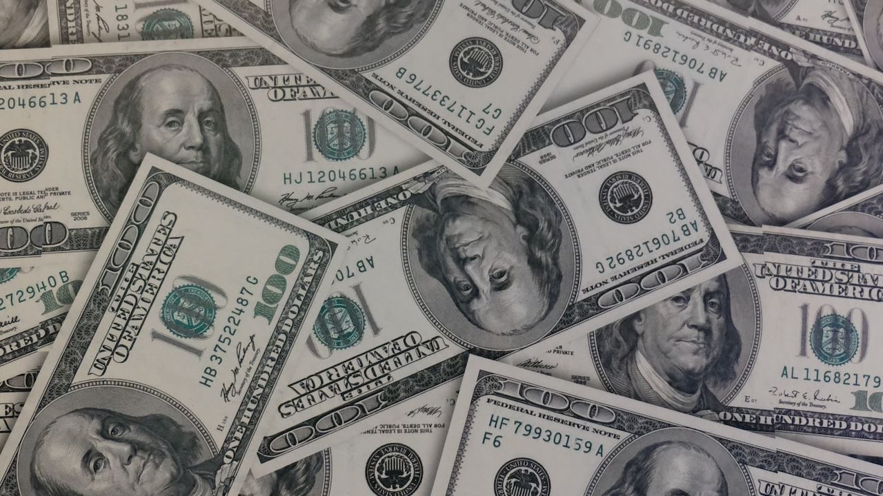 Precio del Dólar Hoy 2 de Noviembre: Peso Mexicano tiene Perdida