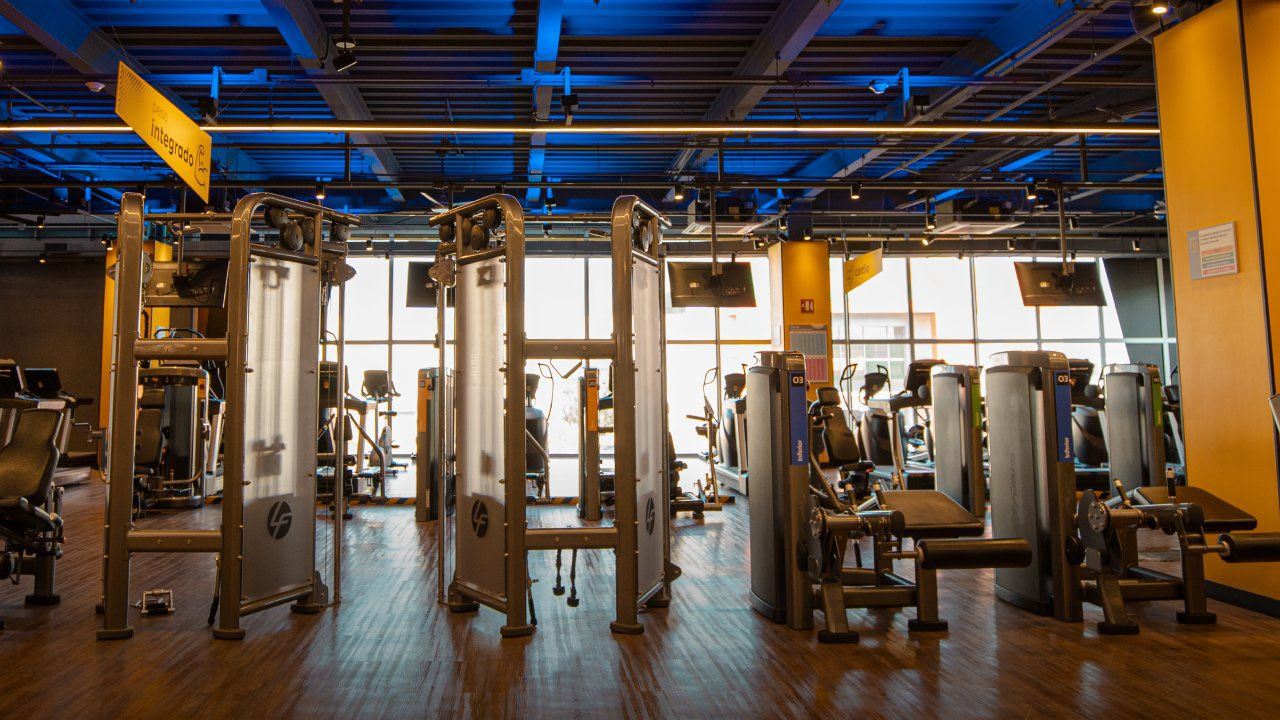 ¿A quién le pertenece Smart Fit? La cadena de gimnasios a bajos costos