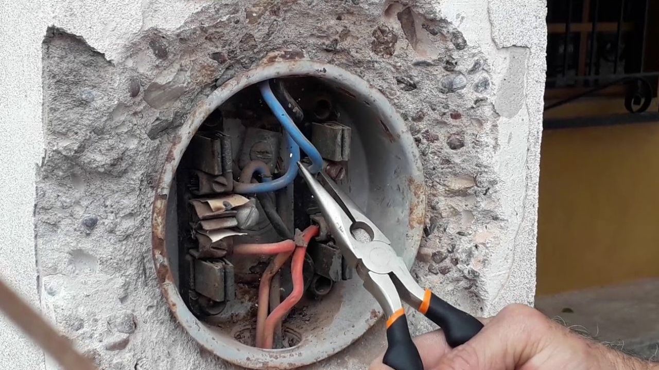 CFE: ¿Cuál herramienta no es recomendable para ahorrar luz?