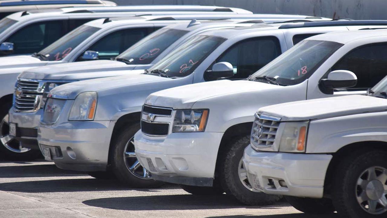 ¿Cuál es el costo para regularizar autos chocolate en México?