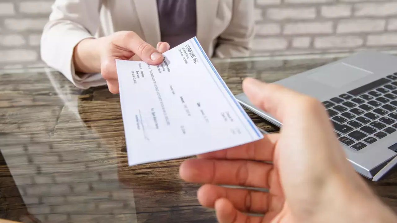 ¿Qué pasa con mi crédito de nómina si cambio de trabajo?