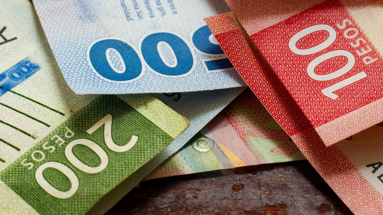 ¿Sabes por qué no existe el billete de 300 pesos? Entérate