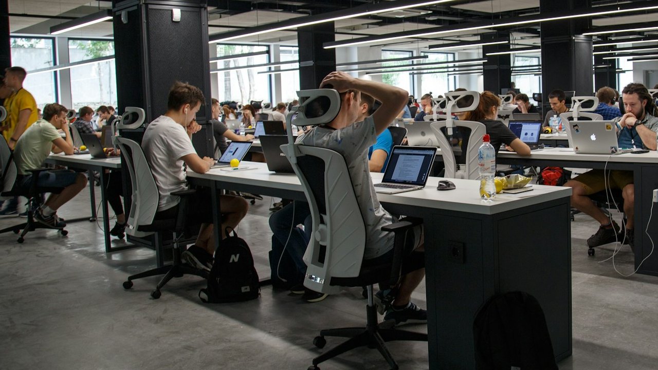 ¿Te pueden correr de tu trabajo por faltas o retardos? Descúbrelo