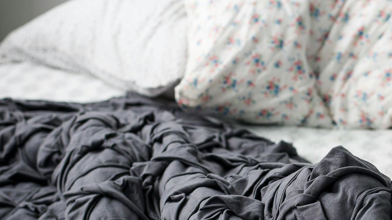 Amazon: ¿Buscas una promoción de edredones SameBed tamaño Queen?
