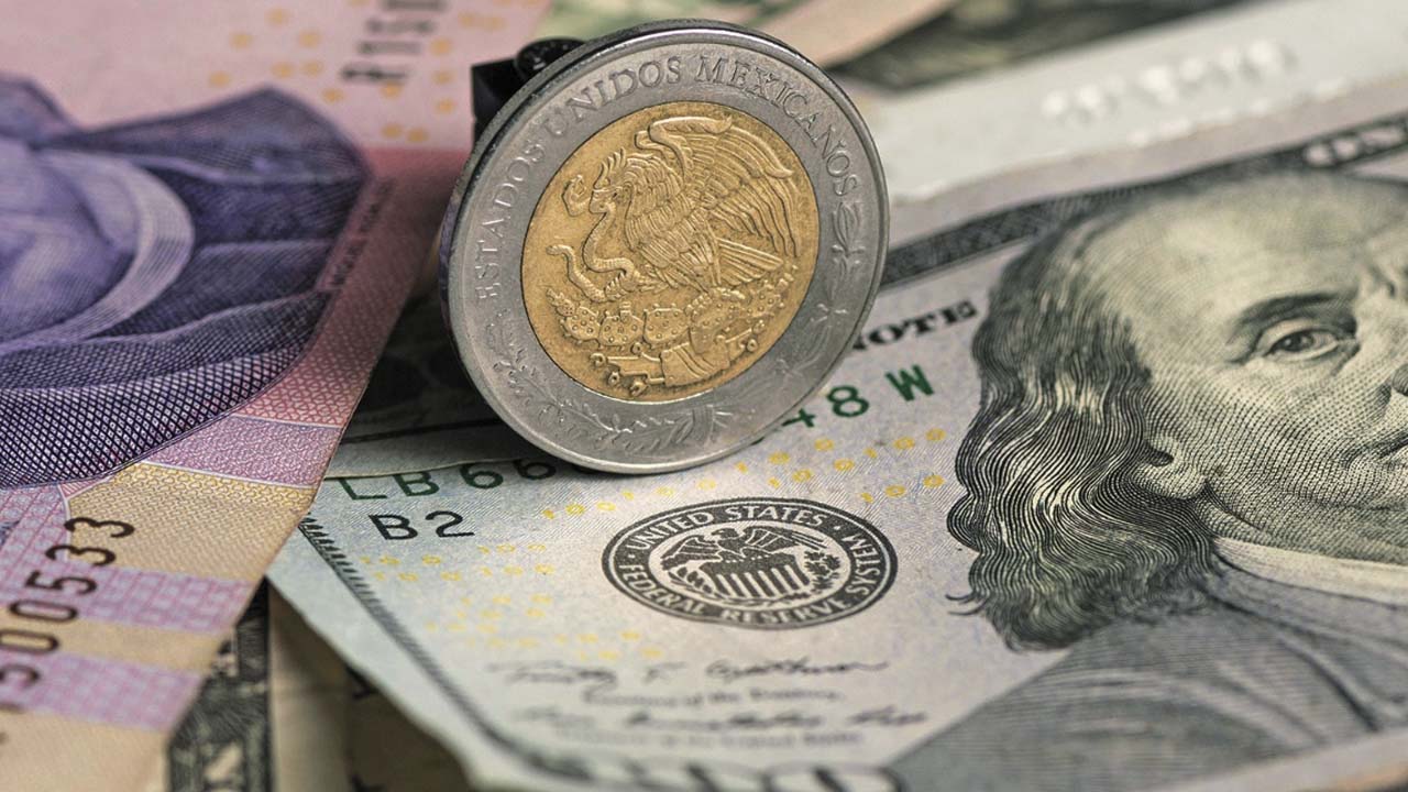 Peso retrocede ante el dólar en su cotización hoy 21 de marzo de 2024