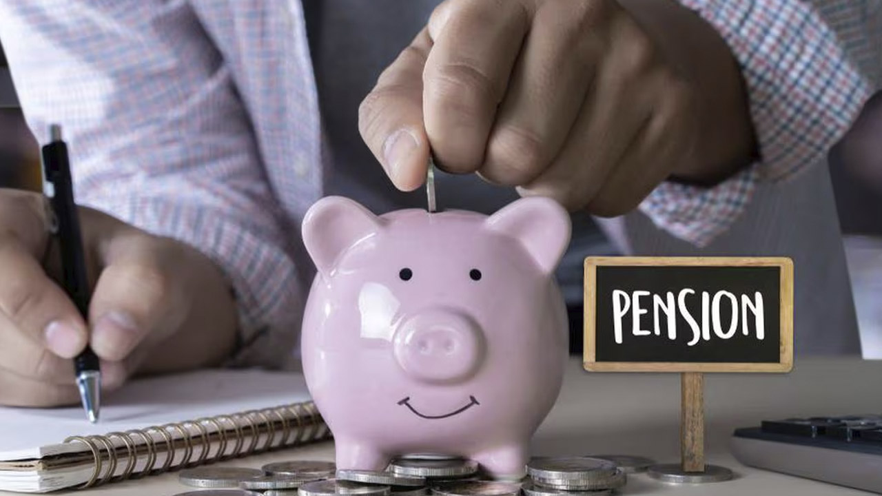 ¿Si gano 8 mil pesos al mes cuánto tendré de pensión por Afore?